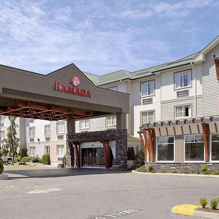 Отель Ramada By Wyndham Surrey/Langley Экстерьер фото